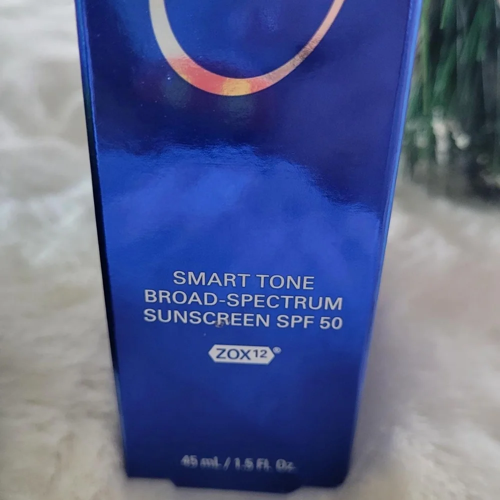 New! ZO SKIN HEALTH Smart Tone Broad-Spectrum Sunscreen SPF 50 - Exp 11/2026